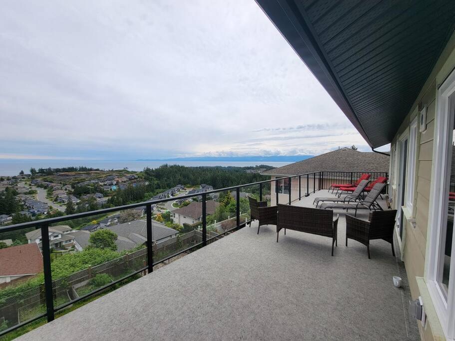 Eagle'S View Penthouse Apartment Виктория Екстериор снимка