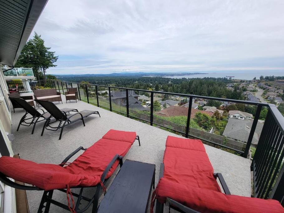 Eagle'S View Penthouse Apartment Виктория Екстериор снимка