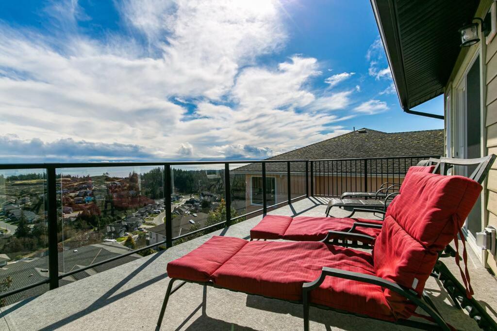 Eagle'S View Penthouse Apartment Виктория Екстериор снимка